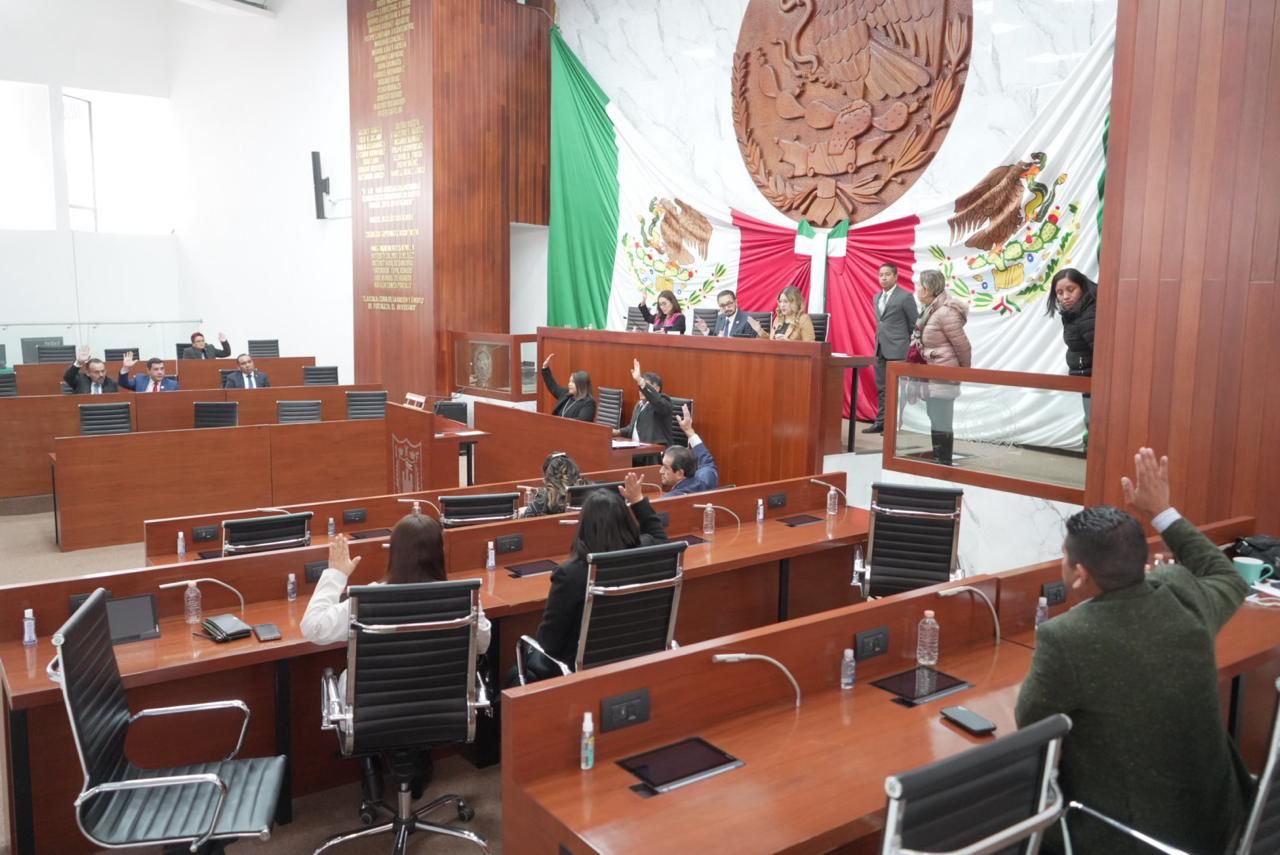 Autoriza LXIV Legislatura al Ayuntamiento de Totolac la desincorporación de vehículos en mal estado